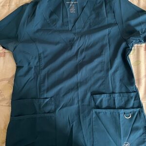 Scrubs Top